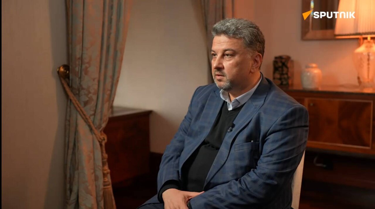 تبادل ۳۰۰ مگاوات برق از مسیر آذربایجان عملیاتی است / توسعه انرژی‌های تجدیدپذیر ایران تا ۳۰ هزار مگاوات