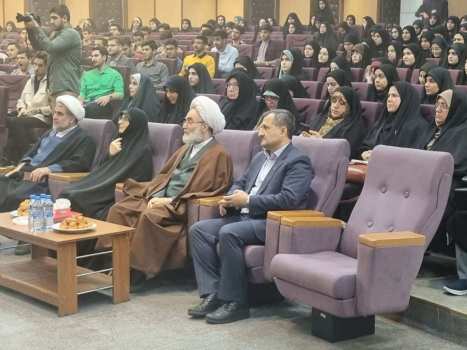 حضور نماینده ولی‌فقیه در گیلان و مدیرکل آموزش و پرورش استان در آیین استقبال از نودانشجومعلمان دانشگاه فرهنگیان