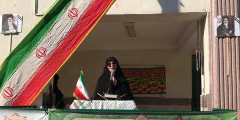 حضور مدیرکل آموزش و پرورش گیلان در مراسم زنگ استکبارستیزی دبیرستان پروین اعتصامی شهرستان املش حضور مدیرکل آموزش و پرورش گیلان در مراسم زنگ استکبارستیزی دبیرستان پروین اعتصامی شهرستان املش