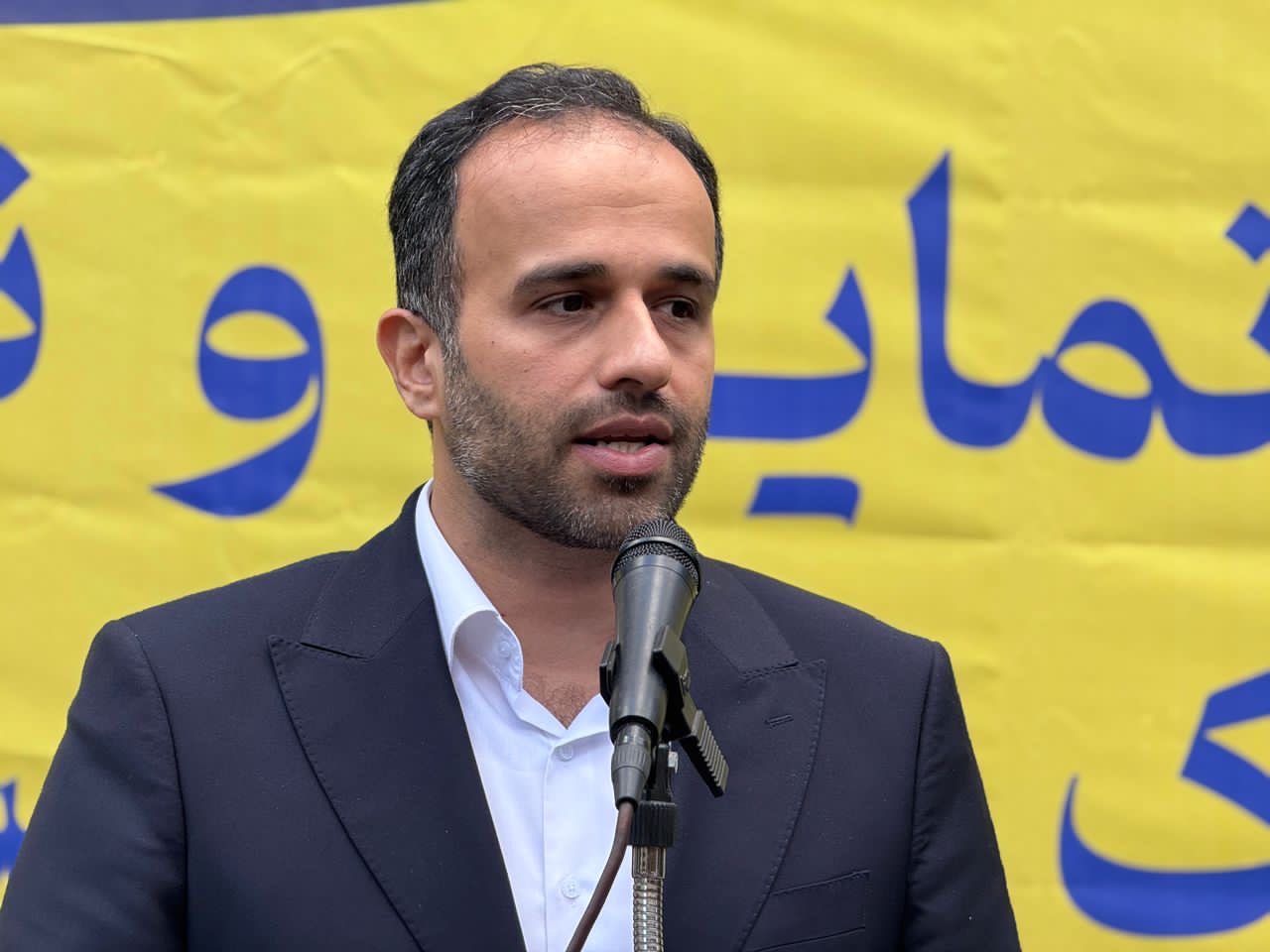 نخستین گام در مسیر تحقق شهر هوشمند در رشت برداشته شد /آغاز این طرح از خانه میرزا کوچکخان، اقدامی نمادین و درخور شأن شهر رشت است /هوشمند سازی،نقش مؤثری در مدیریت ترافیک شهری و افزایش بهرهوری اداری دارد نخستین گام در مسیر تحقق شهر هوشمند در رشت برداشته شد /آغاز این طرح از خانه میرزا کوچکخان، اقدامی نمادین و درخور شأن شهر رشت است /هوشمند سازی،نقش مؤثری در مدیریت ترافیک شهری و افزایش بهرهوری اداری دارد