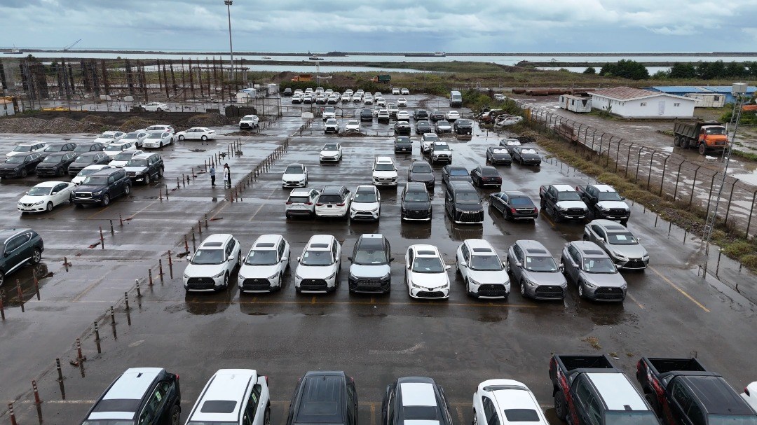 تخفیف چشمگیر عوارض واردات تاكسی و اتوبوس در منطقه آزاد انزلی تخفیف چشمگیر عوارض واردات تاكسی و اتوبوس در منطقه آزاد انزلی