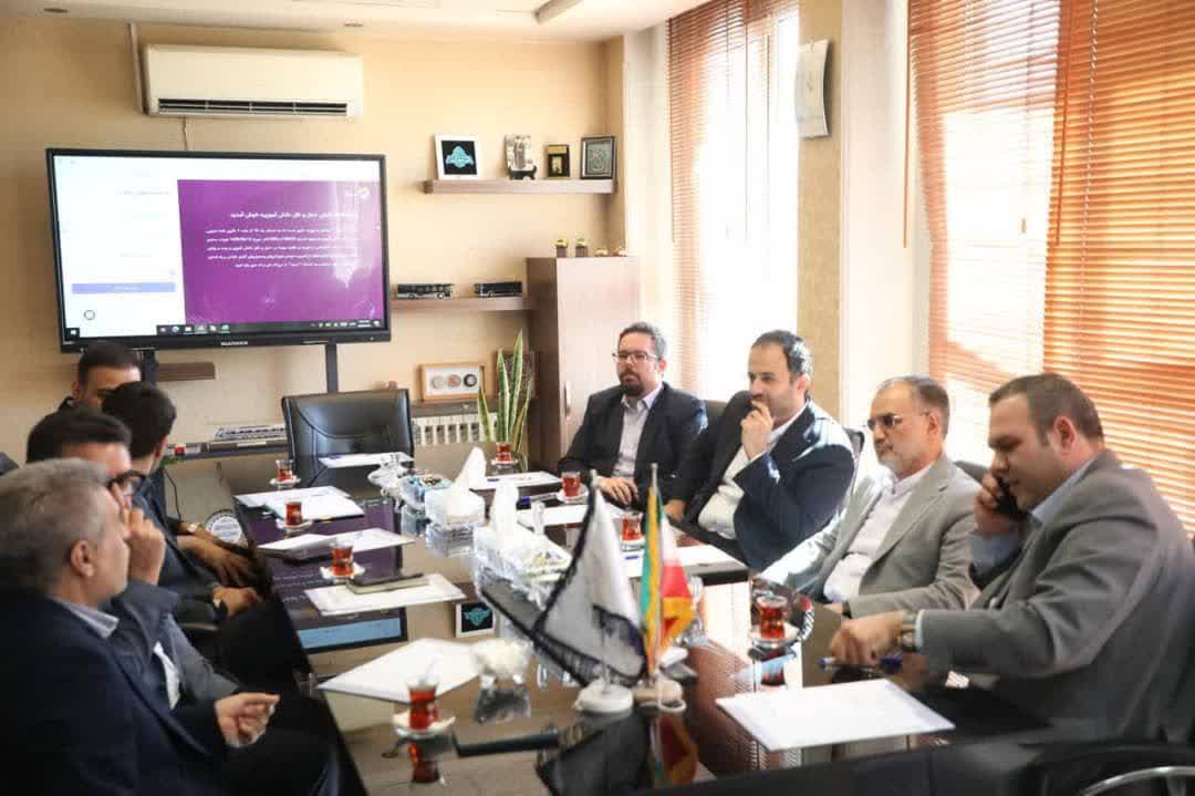 جلسه مشترک رئیس شورای اسلامی و شهردار رشت با رئیس اتحادیه حمل‌ونقل مسافر کشور برگزار شد