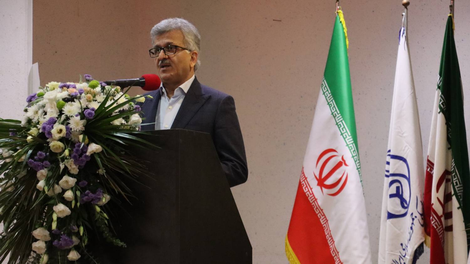 پزشکان، ستونهای استوار سلامت جامعه پزشکان، ستونهای استوار سلامت جامعه