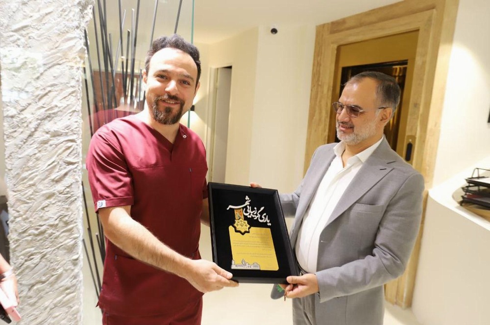 حرکتهای خودجوش زیر ذرهبین شورا/ بازدید و تقدیر رئیس شورا از چهرههای مردمی زیباسازی و نورپردازی شهررشت حرکتهای خودجوش زیر ذرهبین شورا/ بازدید و تقدیر رئیس شورا از چهرههای مردمی زیباسازی و نورپردازی شهررشت