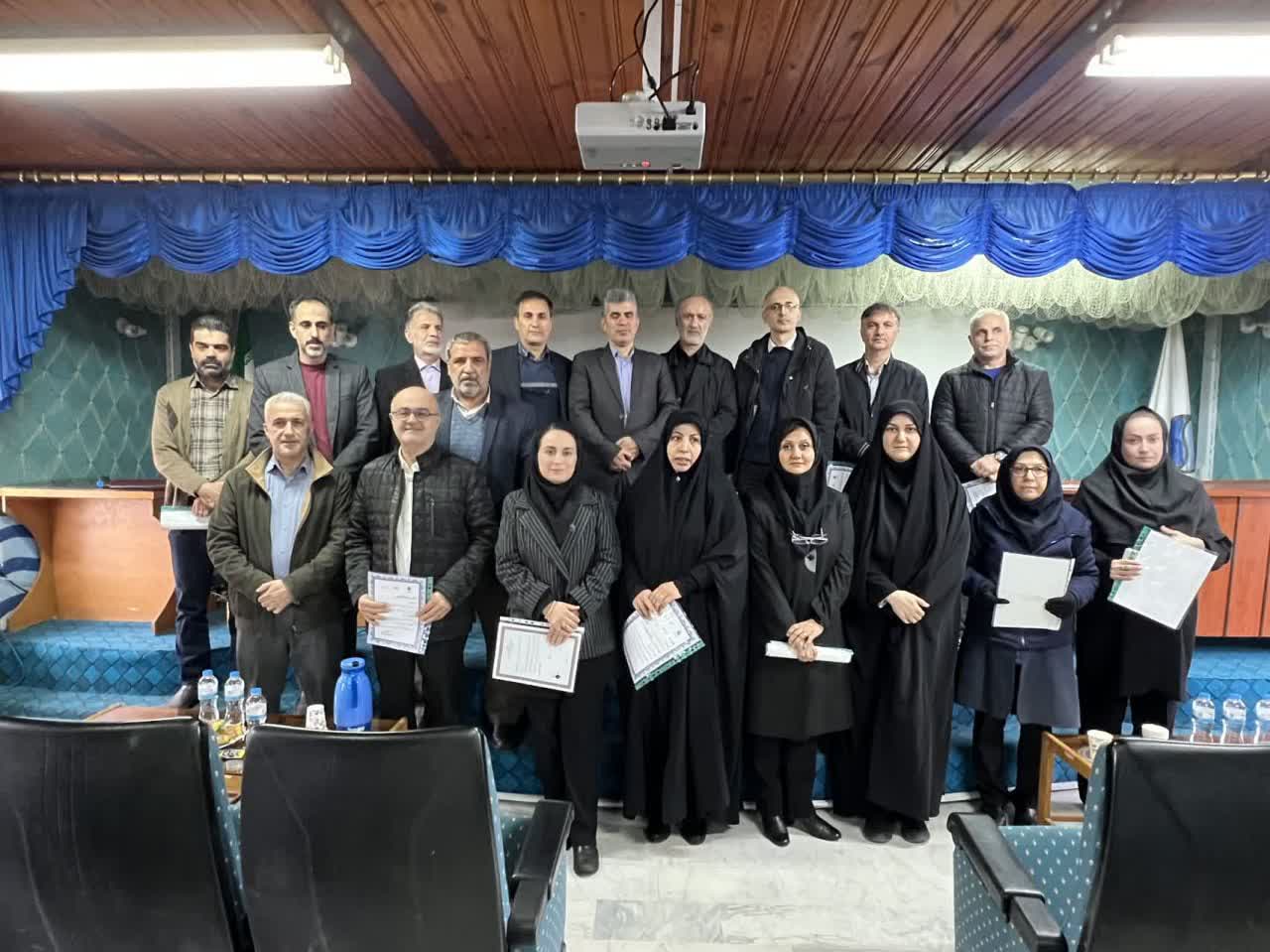 برگزاری مراسم هفته پژوهش و تجلیل از پژوهشگران برتر در پژوهشکده آبزیپروری آبهای داخلی کشور برگزاری مراسم هفته پژوهش و تجلیل از پژوهشگران برتر در پژوهشکده آبزیپروری آبهای داخلی کشور