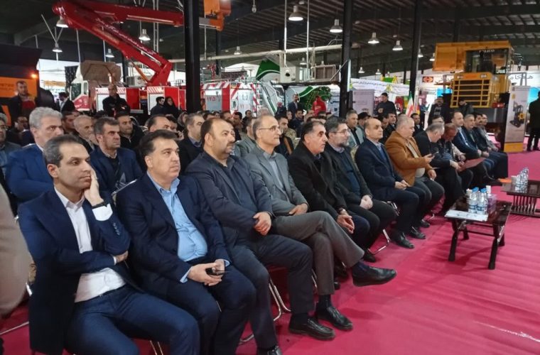 حضور و بازدید استاندار گیلان، رئیس، اعضای شورای اسلامی و جمعی از مدیران شهرداری رشت از نهمین نمایشگاه خدمات و مبلمان شهری