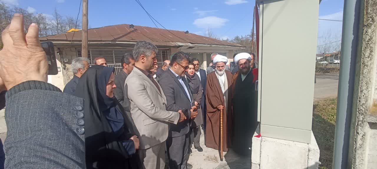 در سومین روز از ایام‌الله دهه مبارک فجر، فرماندار شهرستان فومن به همراه امام جمعه، فرمانده سپاه، و جمعی از مسئولان اجرایی، از چندین پروژه عمرانی و خدماتی بازدید کرده و این پروژه‌ها به بهره‌برداری رسید