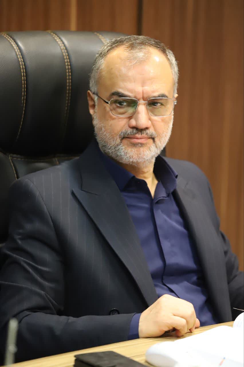 بودجه ۹۹۰۰ میلیاردی شهرداری رشت زیر ذره‌بین شورا کارگرنیا رئیس شورای اسلامی شهر رشت: انتظار شورا بودجه ۱۲ هزار میلیاردی بود / افزایش درآمد پایدار تنها راه توسعه شهر