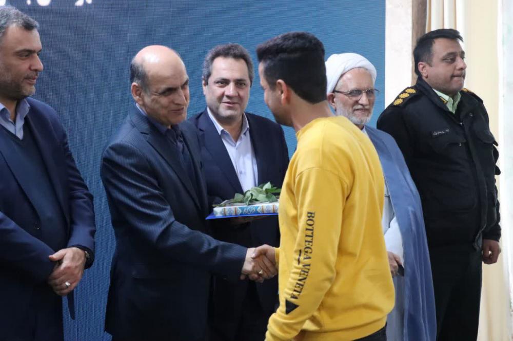 روستاییان گیلان صاحب سند مالکیت شدند روستاییان گیلان صاحب سند مالکیت شدند