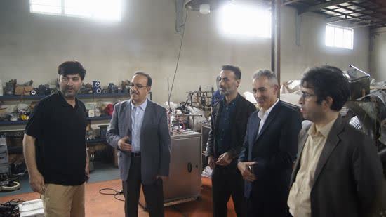 بازدید رئیس بنیاد نخبگان استان گیلان از شرکت دانش‌بنیان ماشین‌سازی حسنی